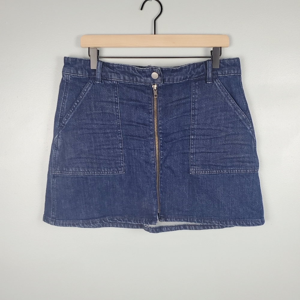 Madewell denim zip front closure mini skirt Size 31